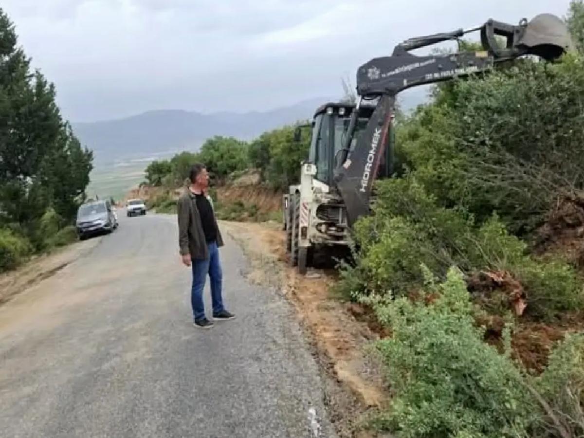 Yenipazar’da Yol Genişletme Çalışmaları Süratle Devam Ediyor
