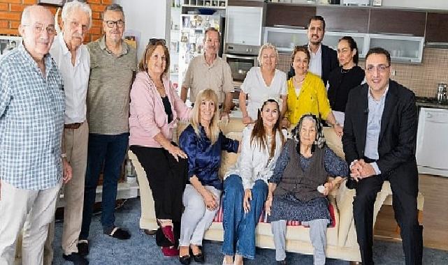 Yiğit’ten Balçovalı annelere ziyaret