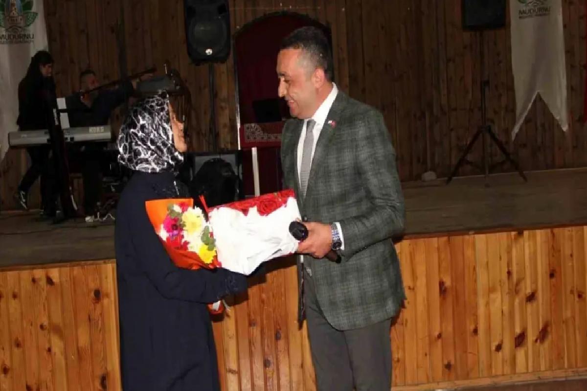 Yılın Annesi: Fatma Kahraman’a Duygusal Ödül