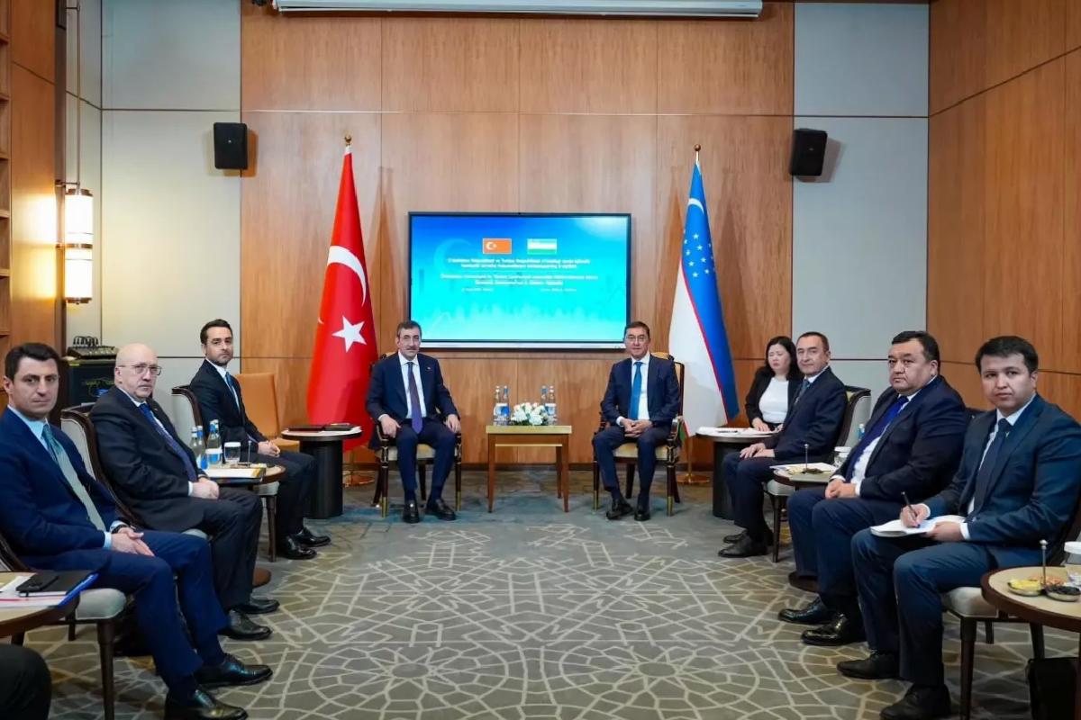 Yılmaz, Özbekistan’da Ekonomik İşbirliği Görüşmeleri Yaptı