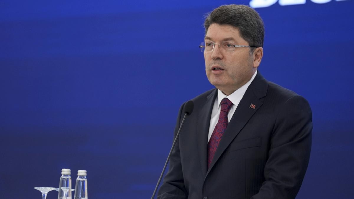 Yılmaz Tunç: Yapay zekayı yargının hizmetlerinde kullanacağız