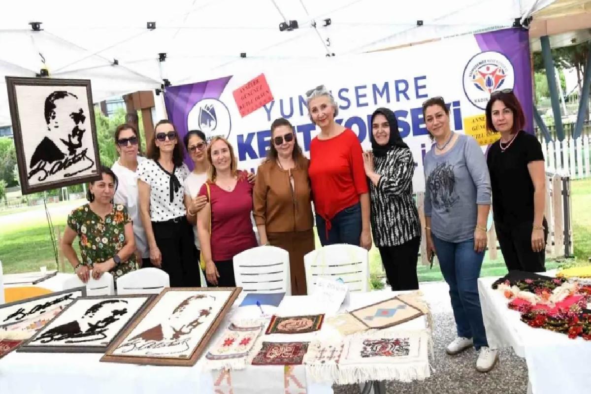 Yunusemre’de Anneler Günü Özel El Emeği Eserler Satışta