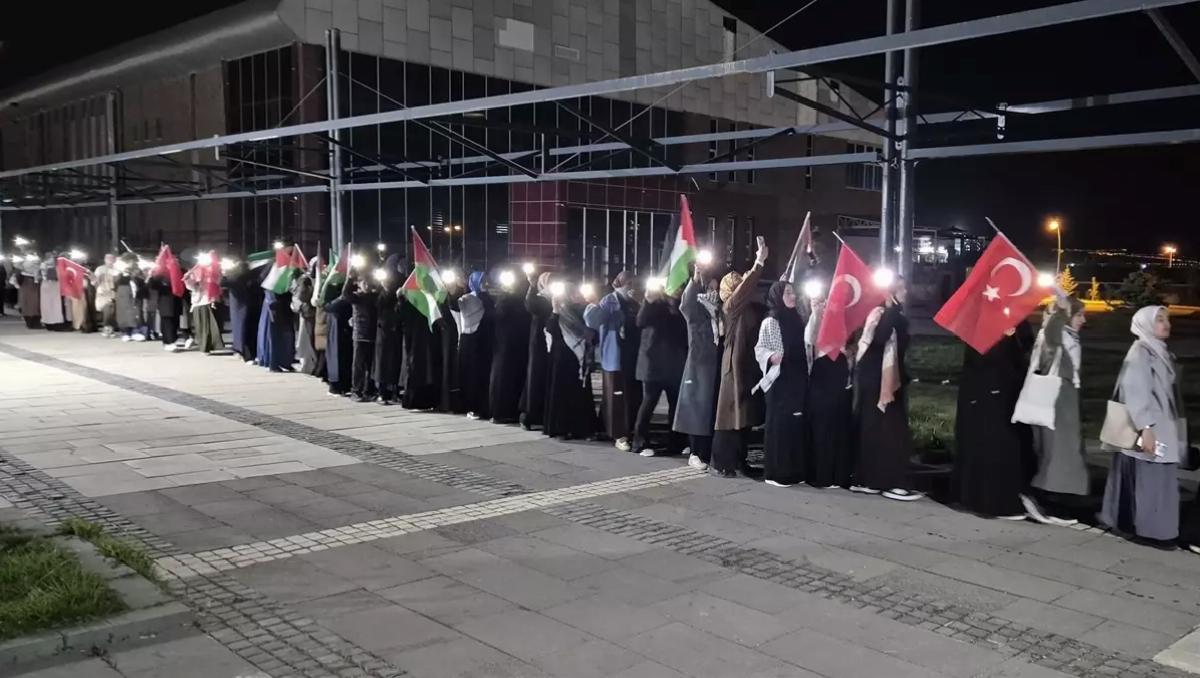 YYÜ’den Gazze’ye Takviye Yürüyüşü