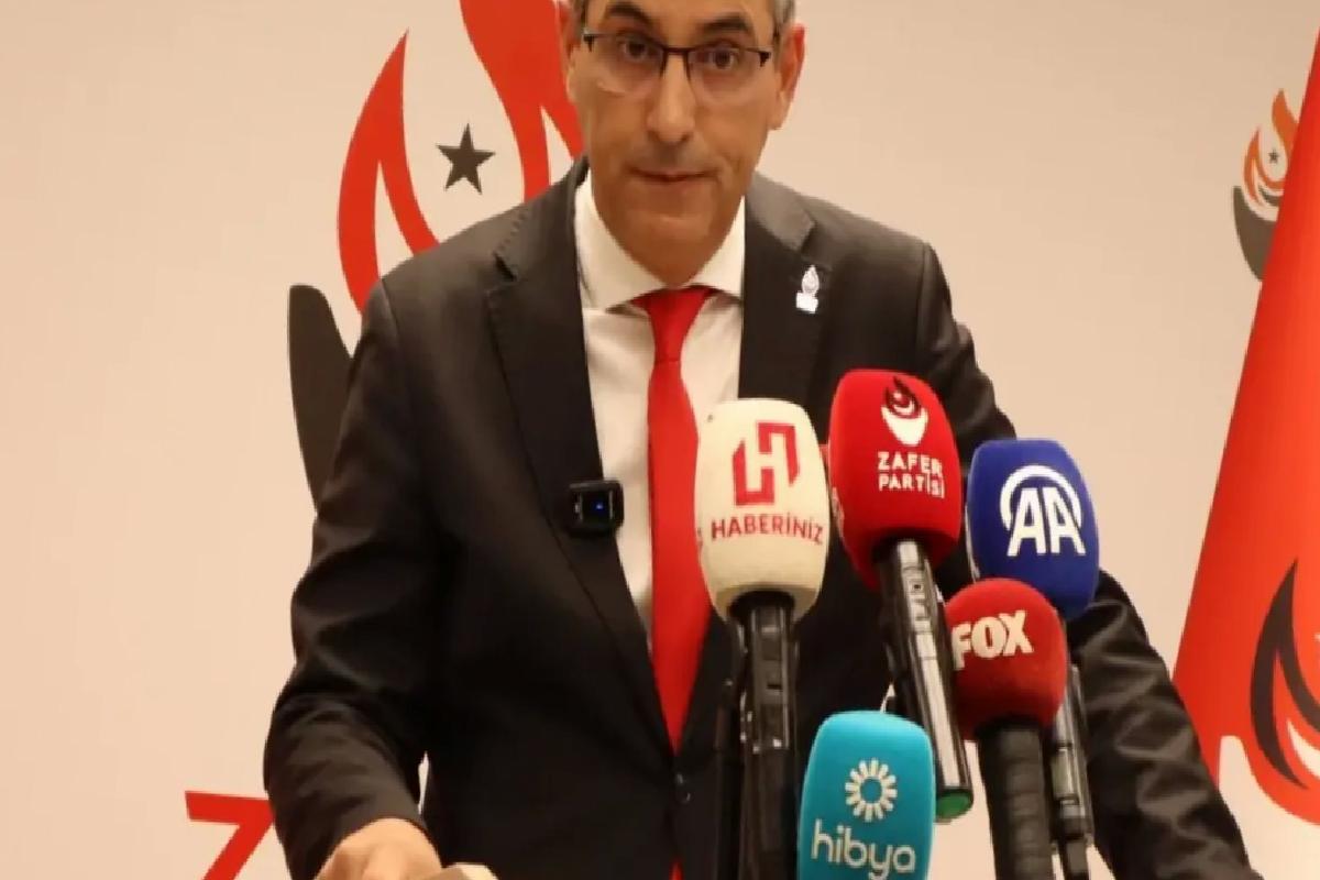 Zafer Partili Batur’dan tartışma yaratacak Sırrı Süreyya Başkan iletisi