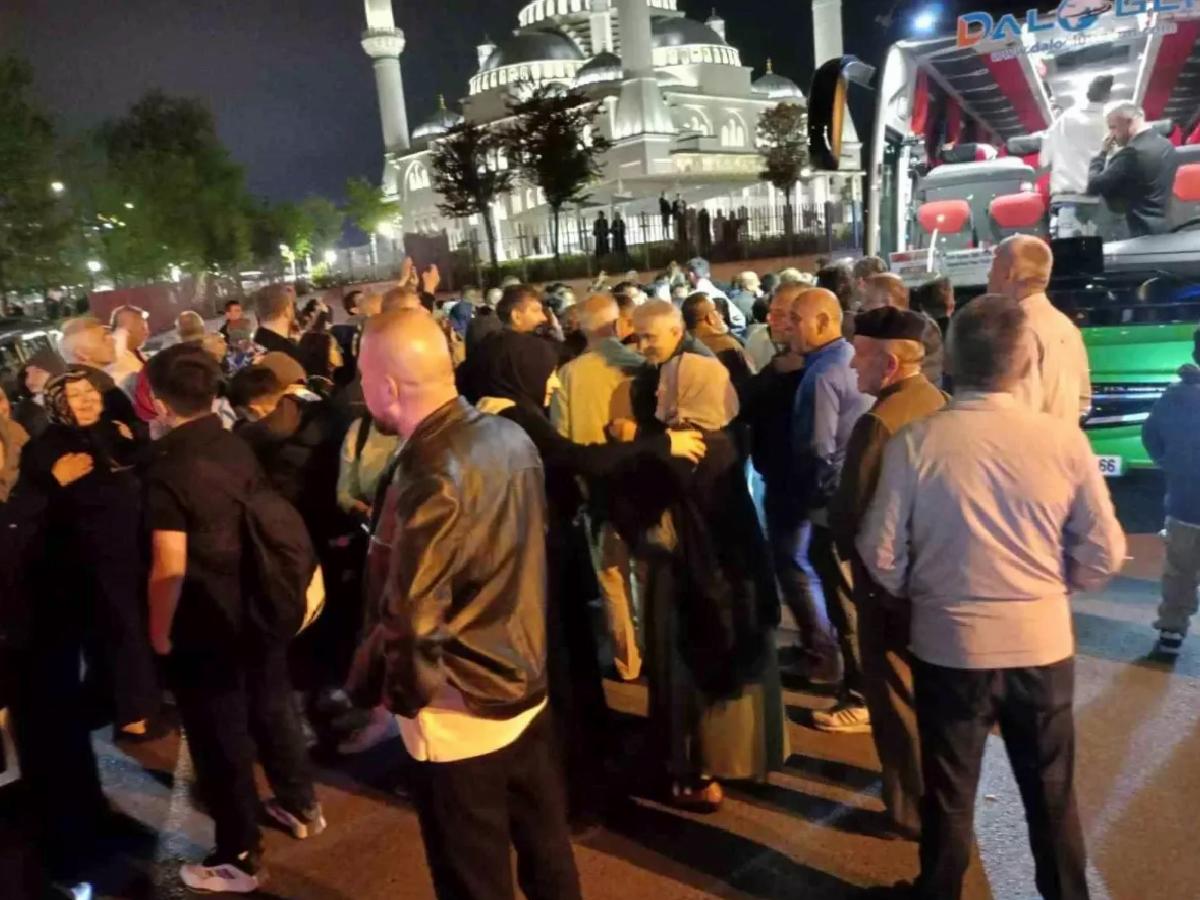 Zonguldaklı Hacı Adayları Uğurlandı